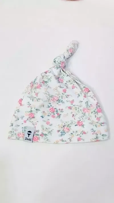 Gorrito con nudo estampado - DR 023