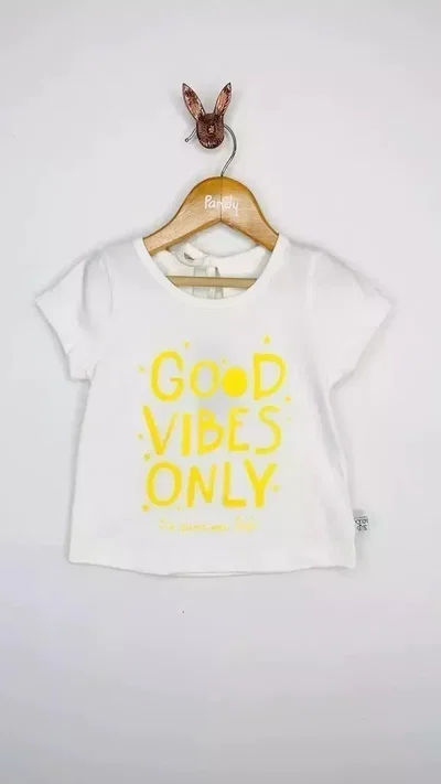 SEGUNDA Remera Beba lisa con estampa - COD Segunda