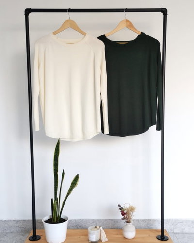 Sweaters con detalle en espalda y mangas (2 tonos)