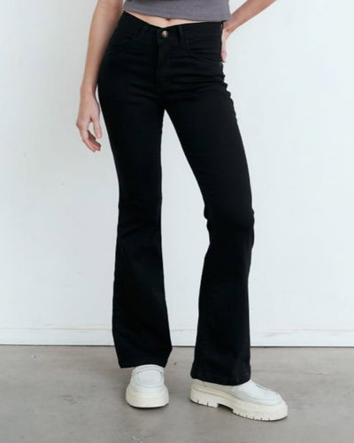 Oxford negro INQUIETA