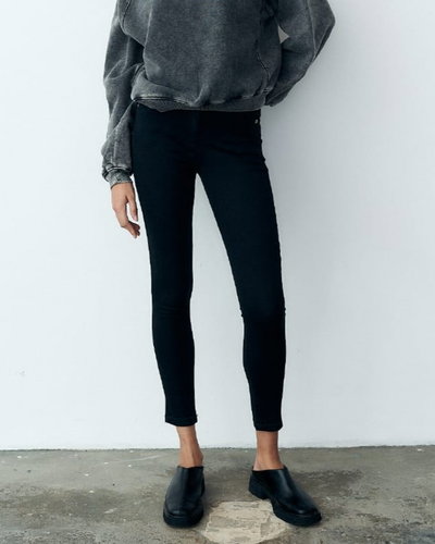 Skinny negro INQUIETA