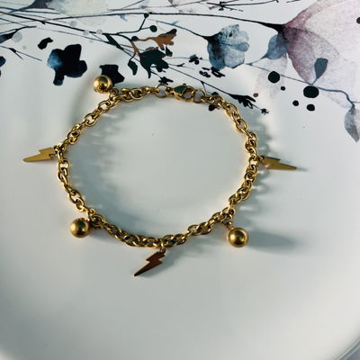 Pulsera dijes rayo 