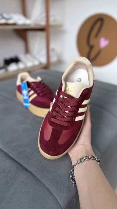Zapatillas SAMBAE bordó (importadas)