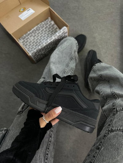 Vans hylane total black 