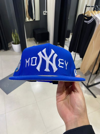 Gorra plana Money