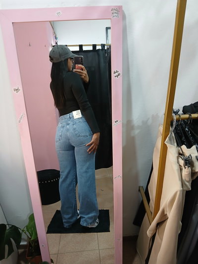 Wide leg