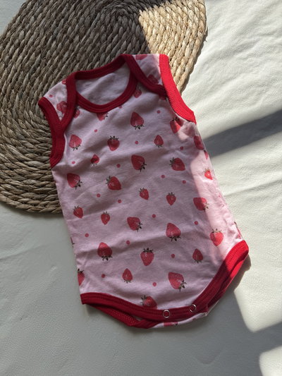 BODY MUSCULOSA FRUTILLAS 