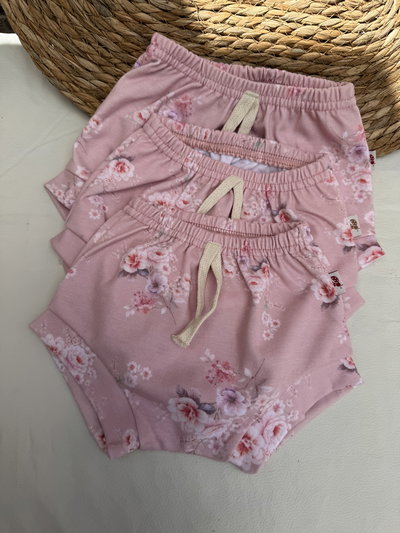 PANTALÓN  CORTO PAÑALERO BEBA