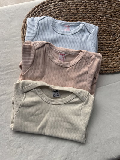 BODYS M CORTA LISO Talle 4