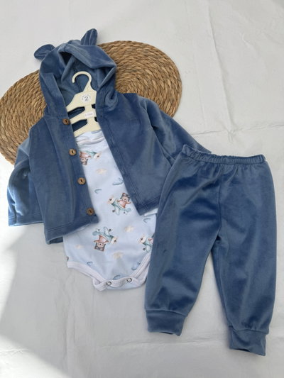 CONJUNTO PLUSH AERO