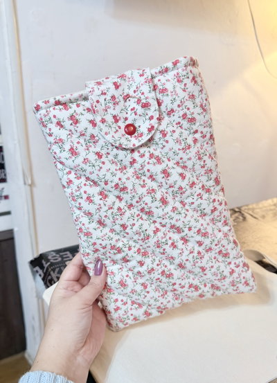 Funda para libros- Flores rojas