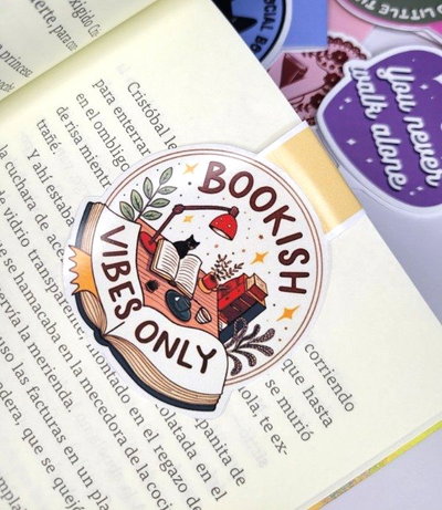 Marcapaginas magnético- Bookish vibes only