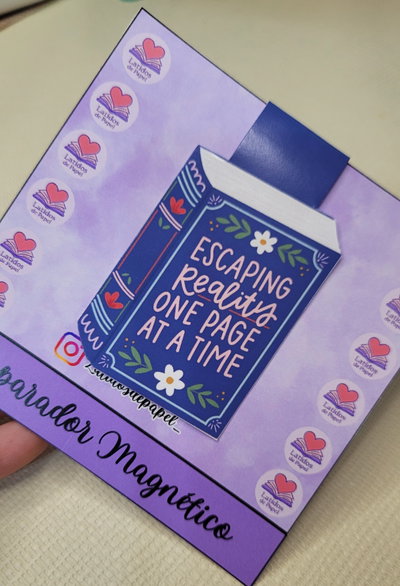 Marcapaginas magnético- Escaping reality