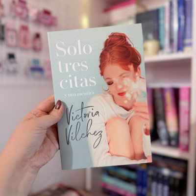 Solo Tres Citas... Y Una Mentira -Victoria Vílchez