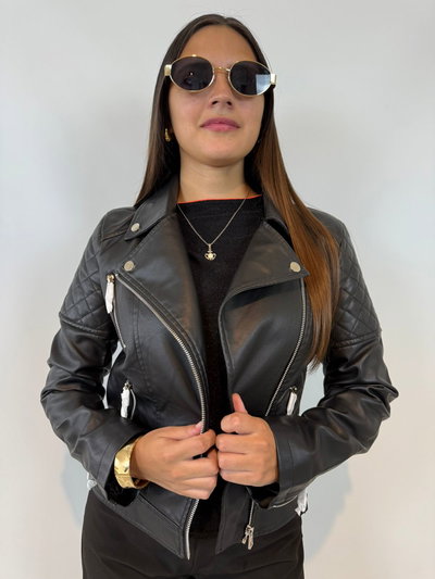 Campera ecocuero 3 bolsillos