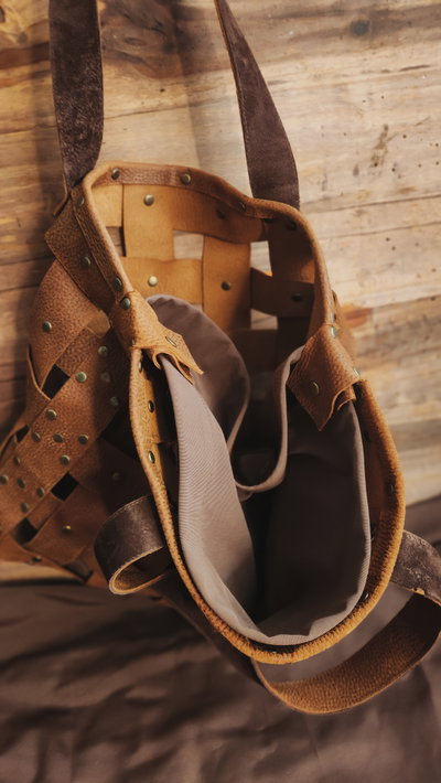 Tote Industry 