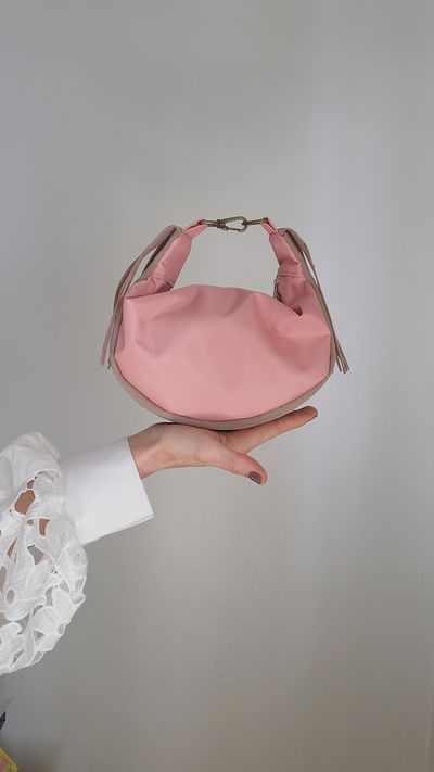 Bolso de Mano Luna llena en Aries