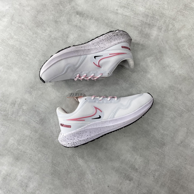 NIKE ZOOM BLANCAS