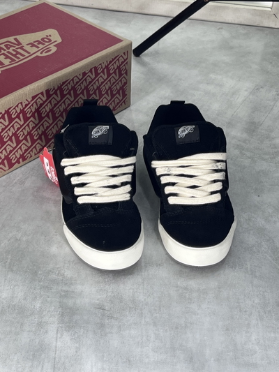VANS KNU | Black and cream