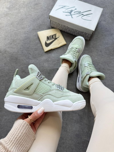 Jordan retro 4