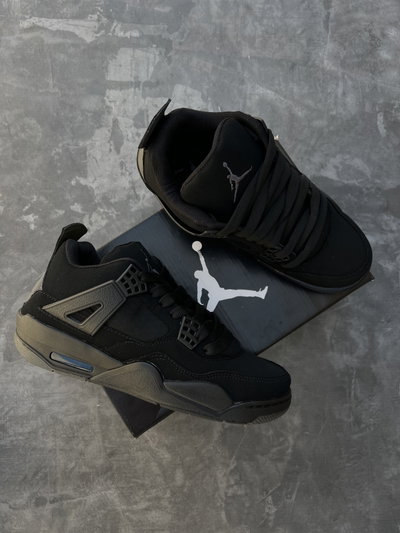 Jordan retro black 🖤