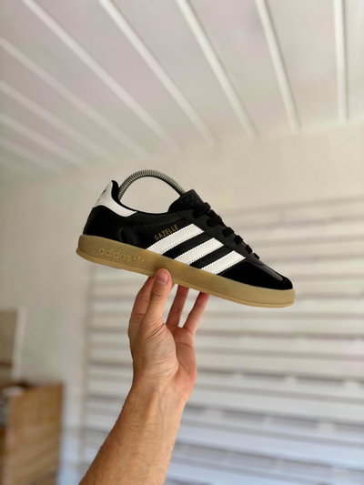 ADIDAS GAZELLE NEGRAS
