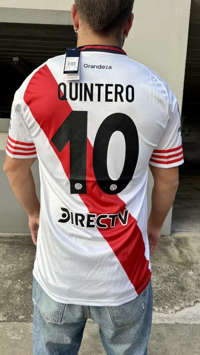 CAMISETA RIVER 2025/26 JUANFER QUINTERO