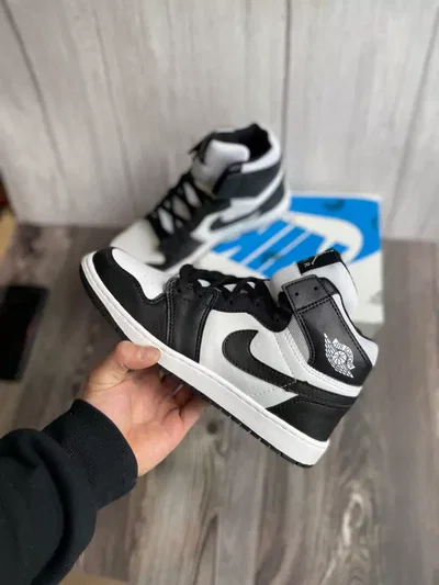 NIKE JORDAN BOTITAS PANDA