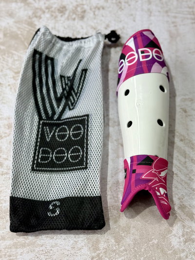 Canilleras De Hockey Anatómica Voodoo 