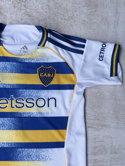 CAMISETA ALTERNATIVA BOCA JUNIORS NIÑO /26 