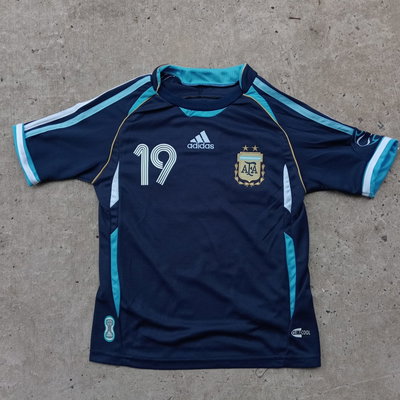 CAMISETA RETRO ALTERNATIVA 2006 MESSI 