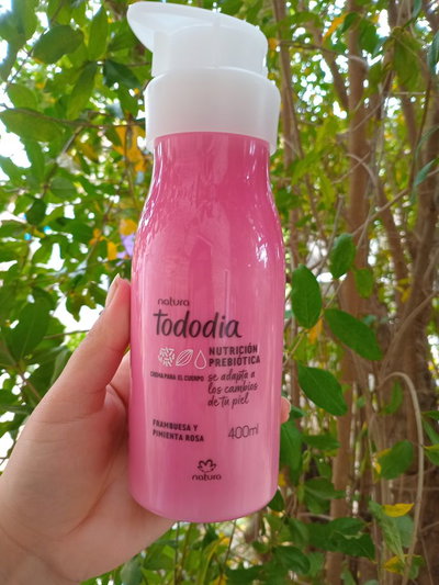 Crema Hidratante corporal Tododía Frambuesa y pimienta rosa
