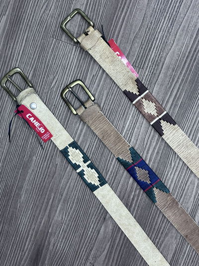 Cinto cuero crudo bordado 