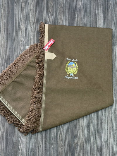 Poncho puntano pesado bordado 