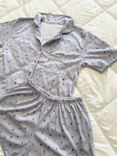 CAMISERO CORTO FLORES CELESTE -MORLEY-