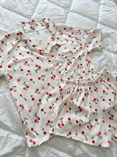 Camiseros cortos de morley LINEA PREMIUM Cerezas blanco