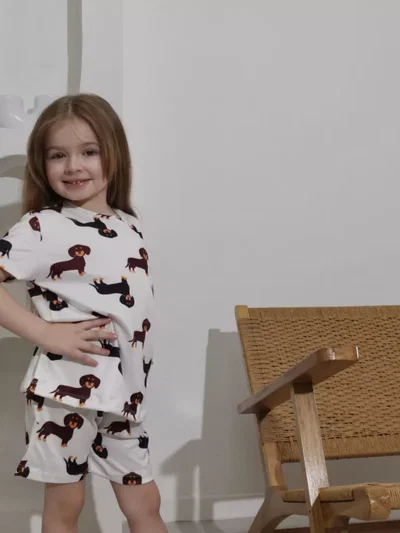 FULL PRINT CORTO PERRO SALCHICHA - KIDS -