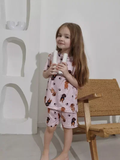 FULL PRINT CORTO PERRO SALCHICHA - KIDS -