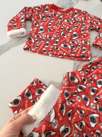 CONJUNTO JERSEY RIVER 