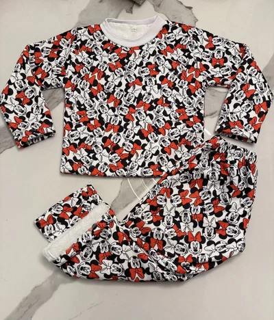 CONJUNTO JERSEY MINNIE 