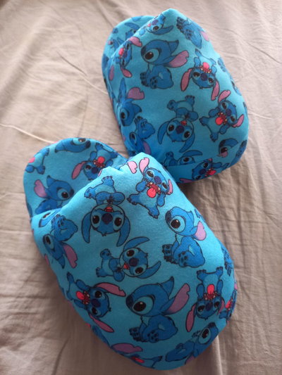 PANTUFLON SUBLIMADA - STITCH -