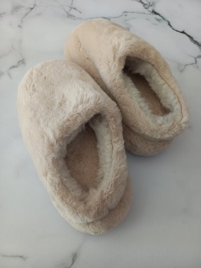 PANTUFLAS SEMICERRADAS BEIGE