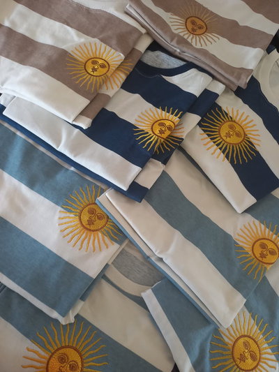 DOCENA SURTIDA REMERAS ARGENTINA 
