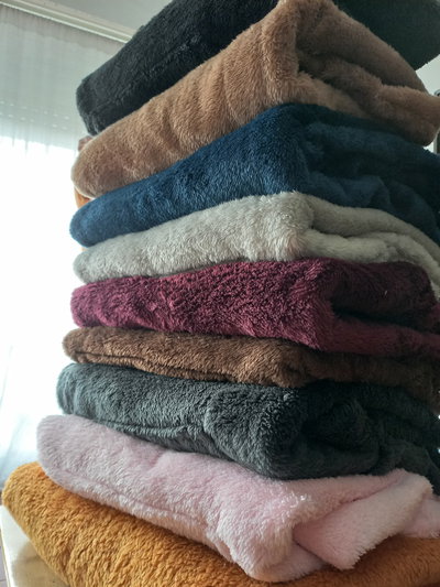 DOCENA SURTIDA MAXI BUZOS MANTA CORDERITO