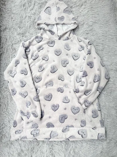 MAXI BUZO POLAR SOFT CORAZONES CARAS - GRIS- 