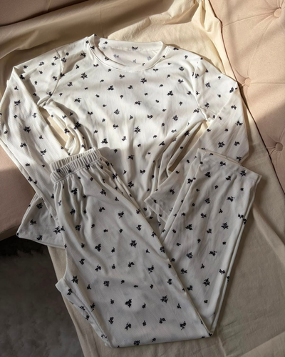 PIJAMA NUBE - FLORCITAS BLANCO -