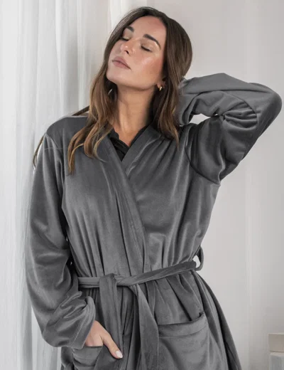 BATA GRIS