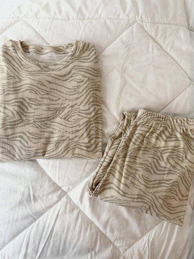 PIJAMA MORLEY ESTAMPADO -ACEBRADO BEIGE -