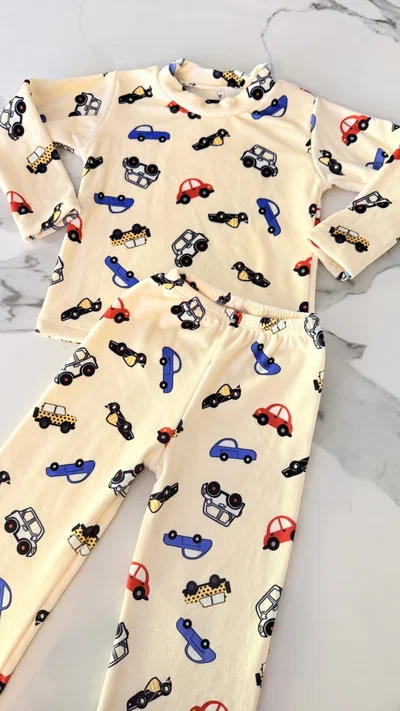 CONJUNTO PLUSH KIDS - AUTOS -