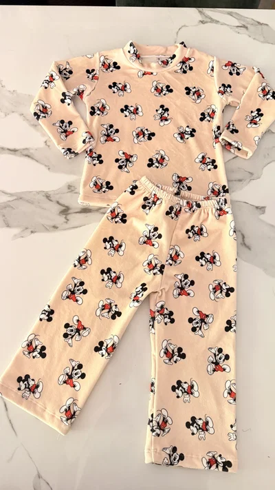 CONJUNTO PLUSH KIDS - MICKY -
